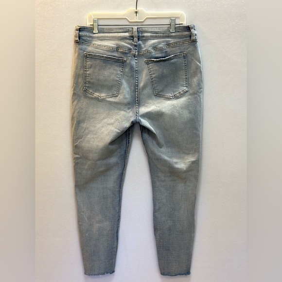 PISTOLA Arielle Skinny High Waist Scissor Cut Hem Jean Size 32 - Picture 3 of 9